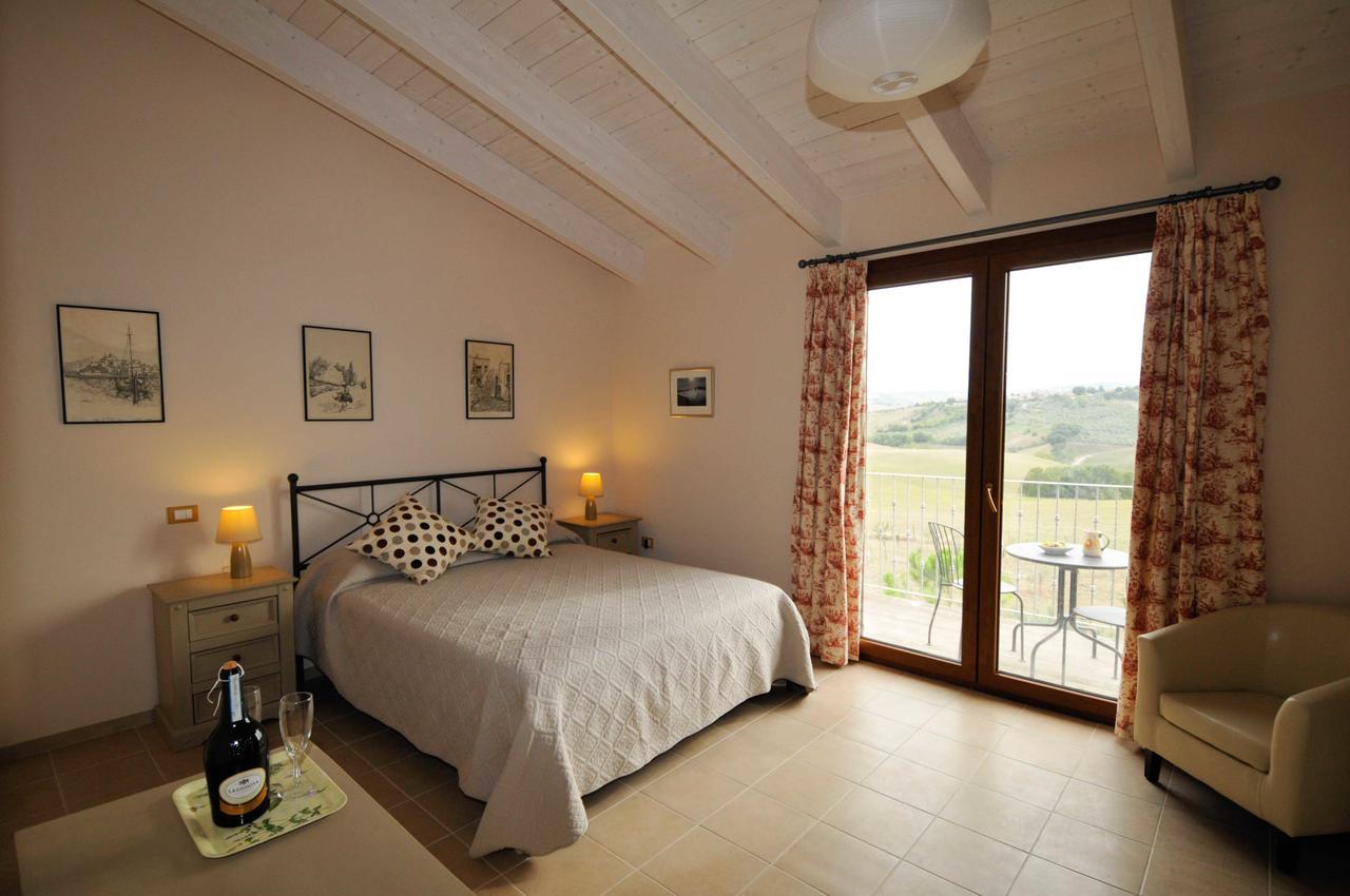 Il Frutteto Bed And Breakfast Ripattone Kültér fotó