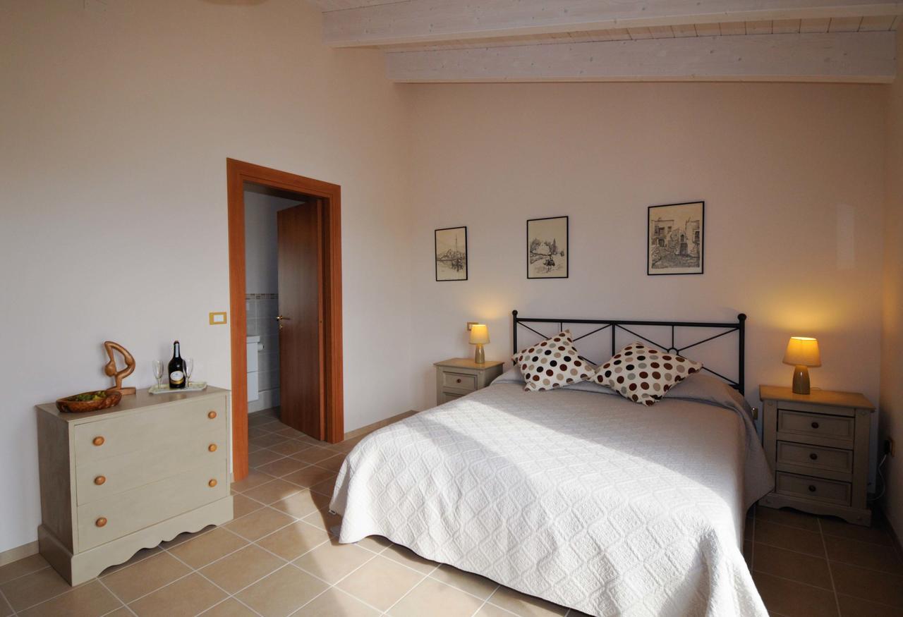 Il Frutteto Bed And Breakfast Ripattone Kültér fotó